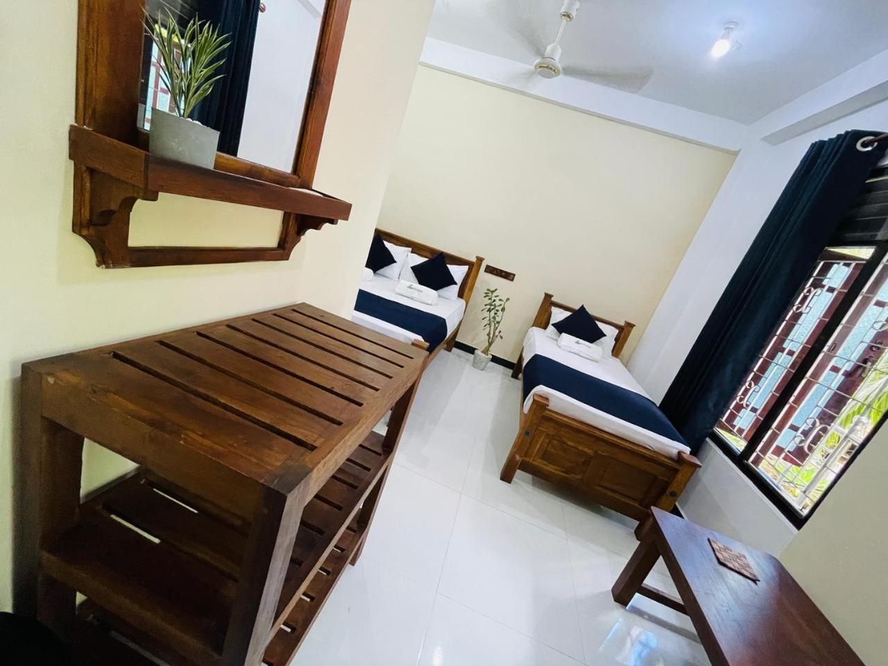 Natraj Guest House Triquinimale Exterior foto