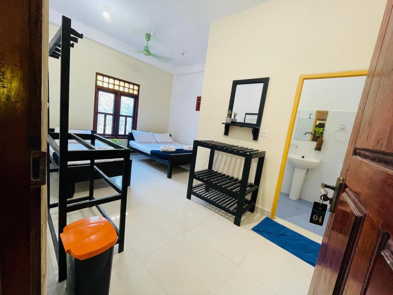Natraj Guest House Triquinimale Exterior foto