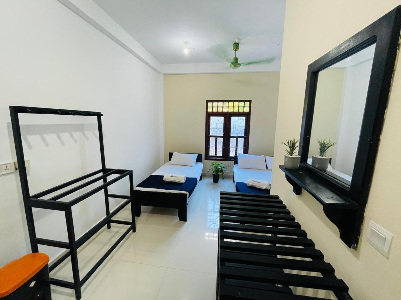 Natraj Guest House Triquinimale Exterior foto